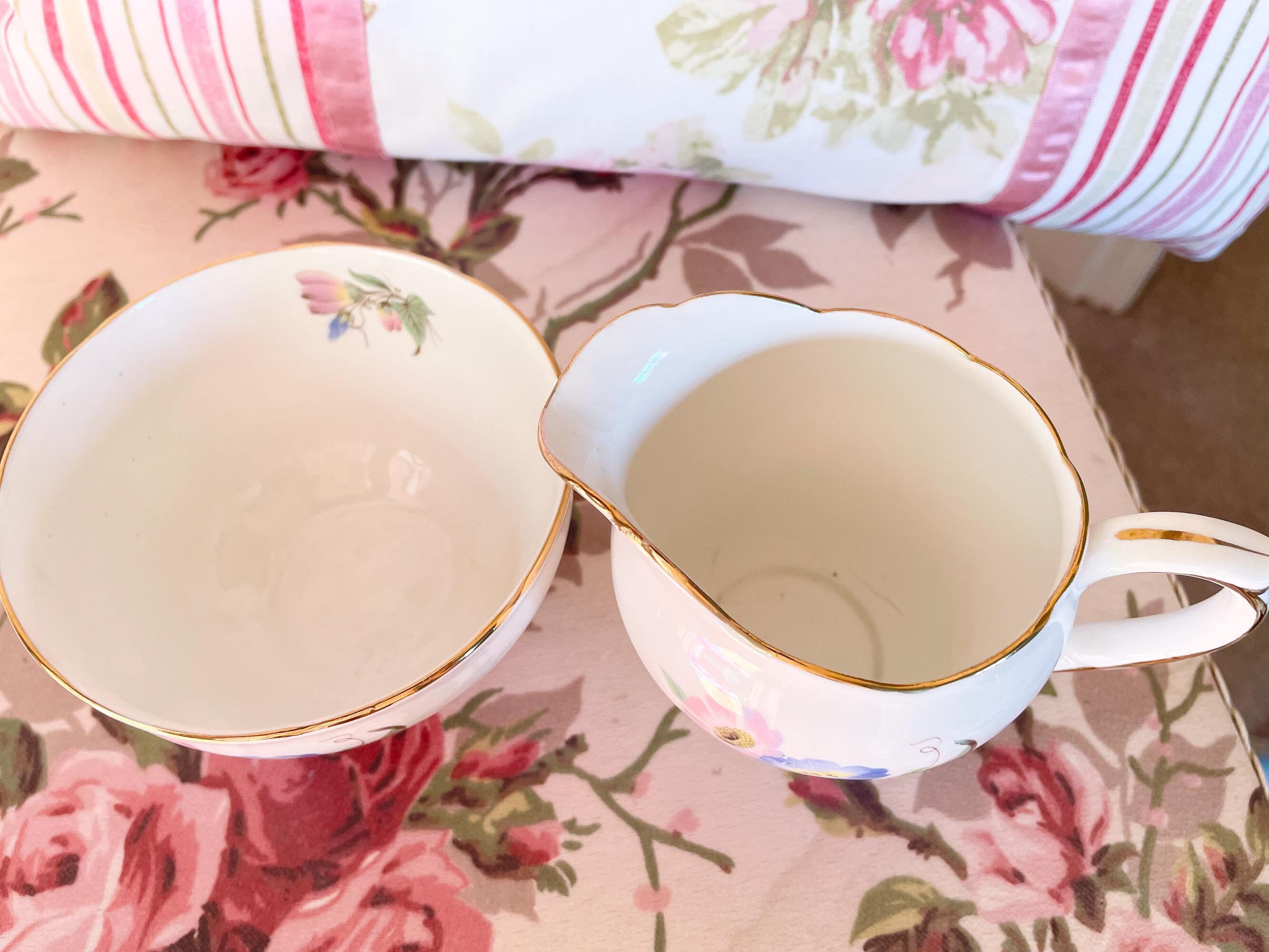 Pinheiro Bordallo 花柄ピンク陶器ボウル2個セット ボルダロ・ピニェイロ 花柄 ボウル ポルトガル製 食器