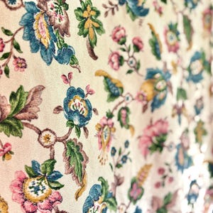Vintage curtain /faded door curtain/floral curtain /vintage fabric /vintage bark cloth curtain/french vintage /vintage decor /single curtain