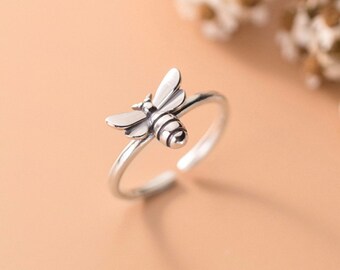 Dainty Thumb Ring Simple Bumble Bee Jewelry Gift Minimalist Bee Ring Unique Statement Ring, Gold Filled Ring for Women