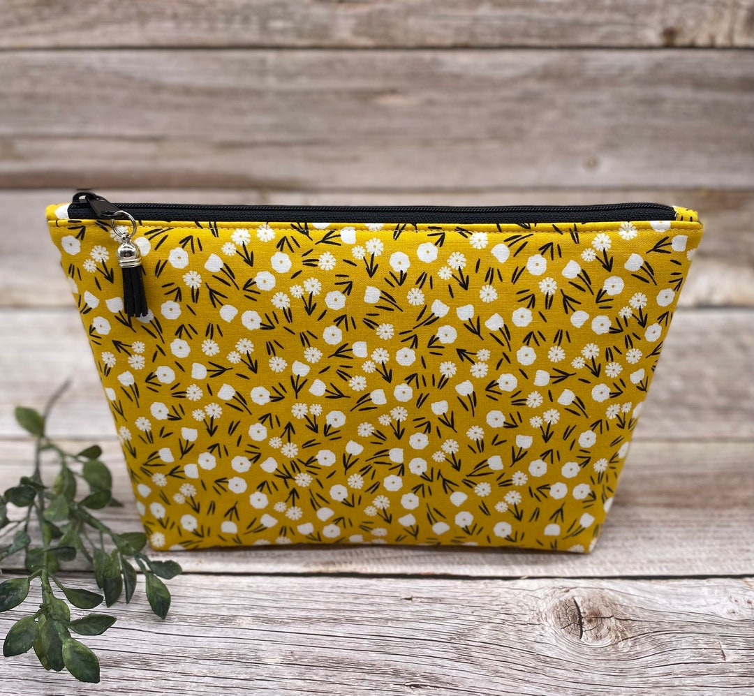Large Farmhouse Floral Zipper Pouch Cosmetic Bag Makeup Bag Etsy