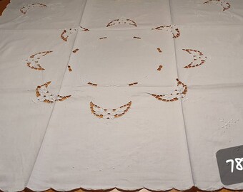 Vintage  handgearbeitete Richelieu Mitteldecke