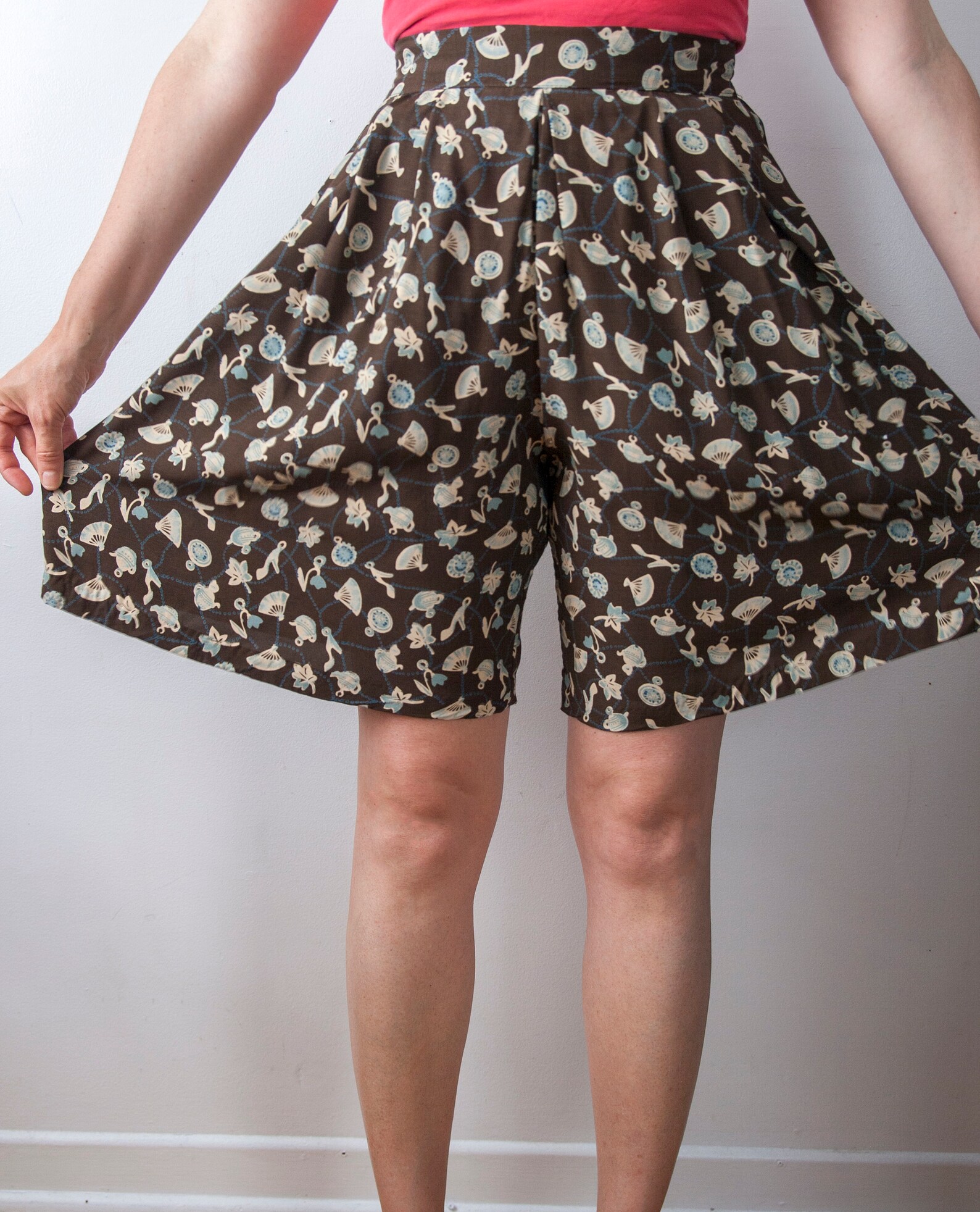 Vintage High Waisted Pleated Brown Shorts Novelty Pattern Etsy
