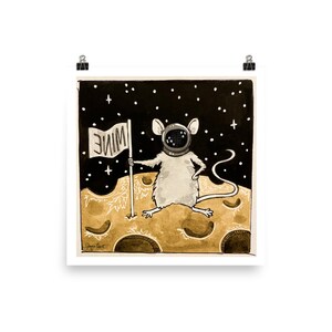 Un pequeño paso para el ratón... - Ilustración Imprimir
