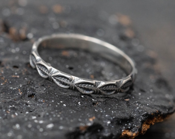 Sterling Silver Leaf Ring, Hazel Leaf Patterend Ring, Handmade Patterned Ring, Sterling Silver Patterned Ring, Thumb Ring, Gift for Her