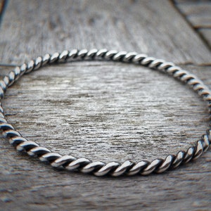 4MM Sterling Silver Duo Twisted Bangle, Sterling Silver Twisted Bangle, Textured Bangle, Cadeau voor moeder, Stapelbare Bangle, Cadeau voor haar