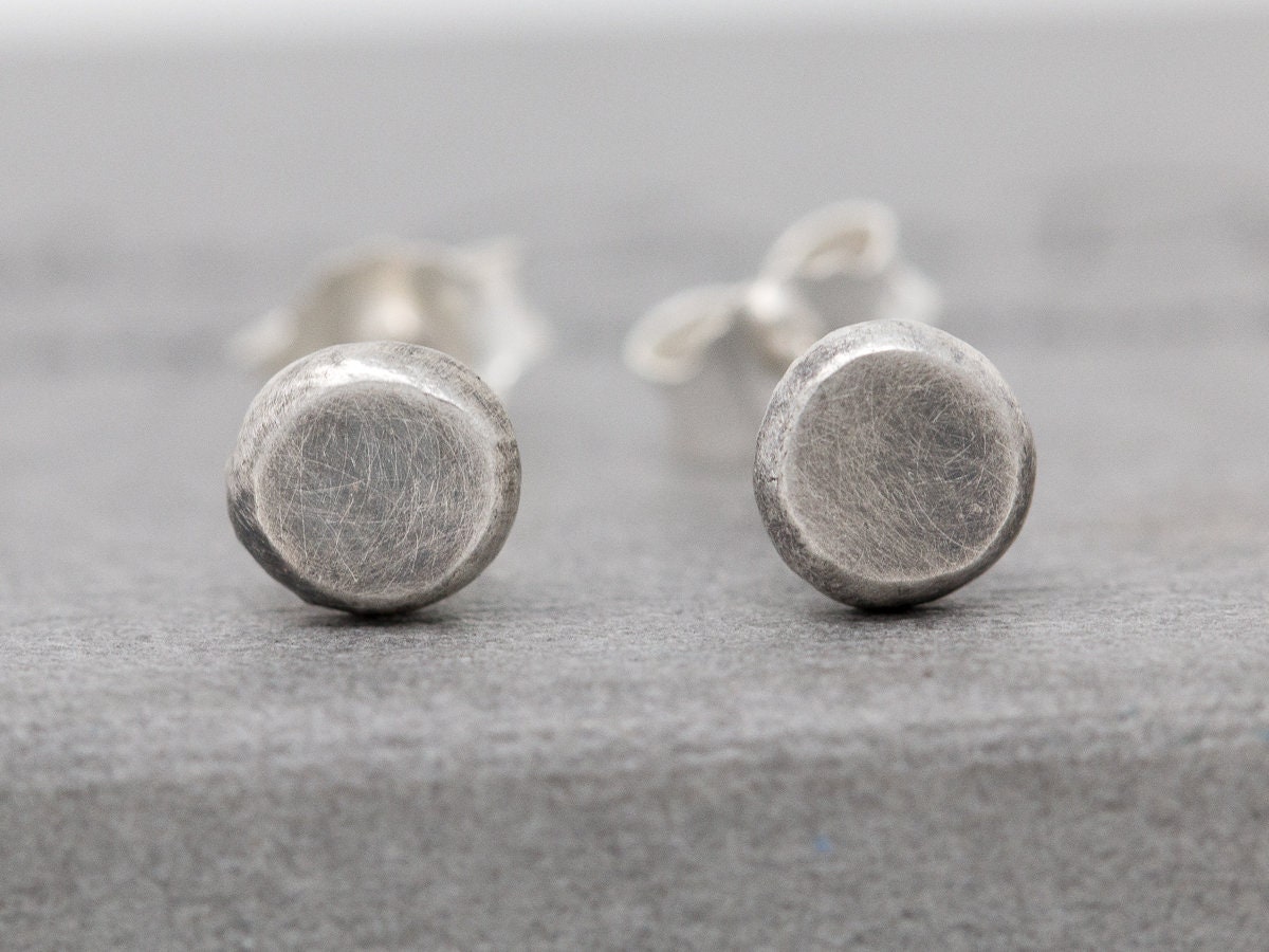 Sterling Silver Disc Earrings, Textured Studs, Circle Earrings, Recycled  Silver, Big Silver Disc Studs, Ready to Ship Earrings, Theresa Pytell