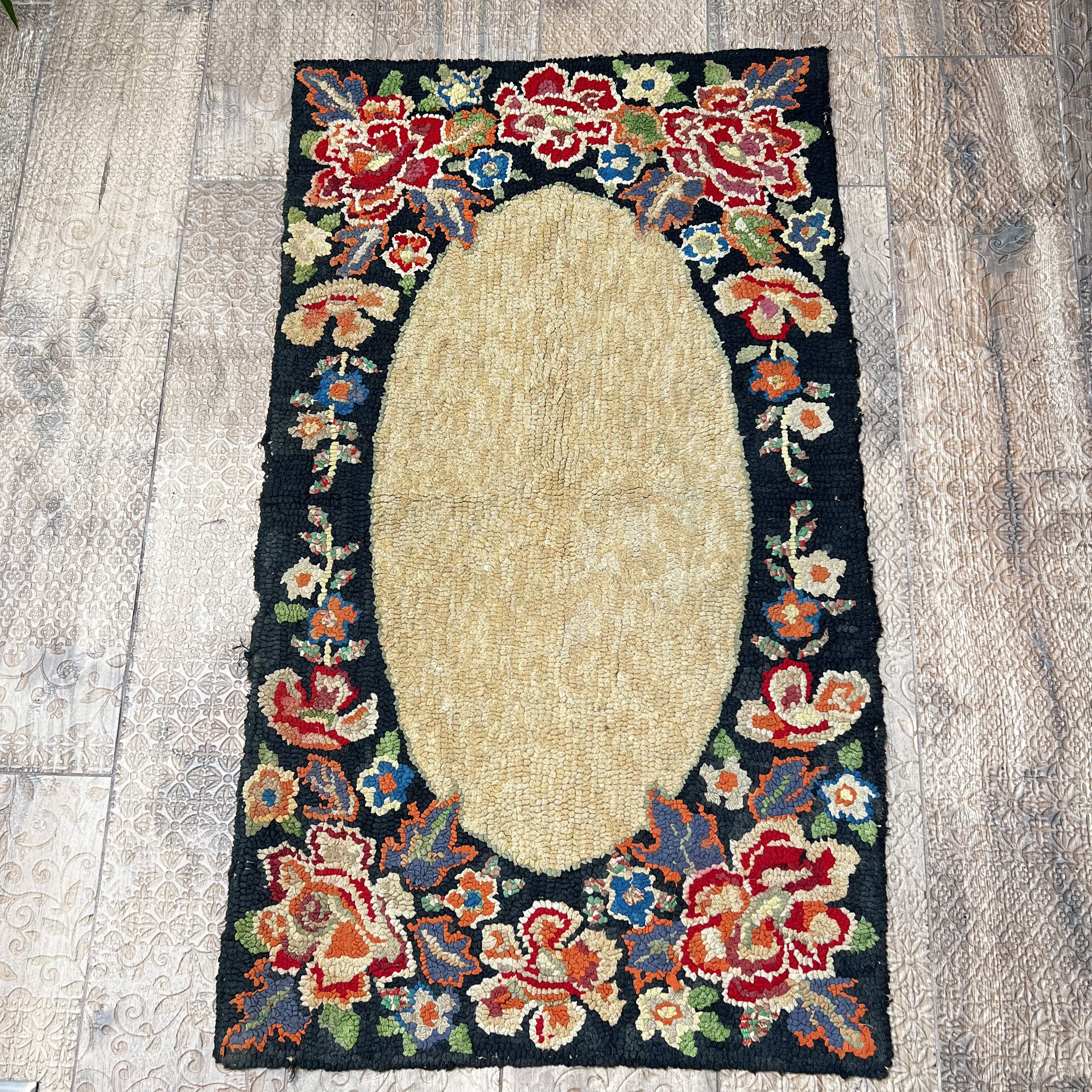 ⌘ antique 絨毯　③ ⌘ Fantastic Floral - 1940s Antique Oriental Rug - Handmade