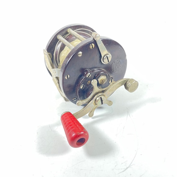 Pen No. 85 Vintage Saltwater Fishing Reel With Bakelite 