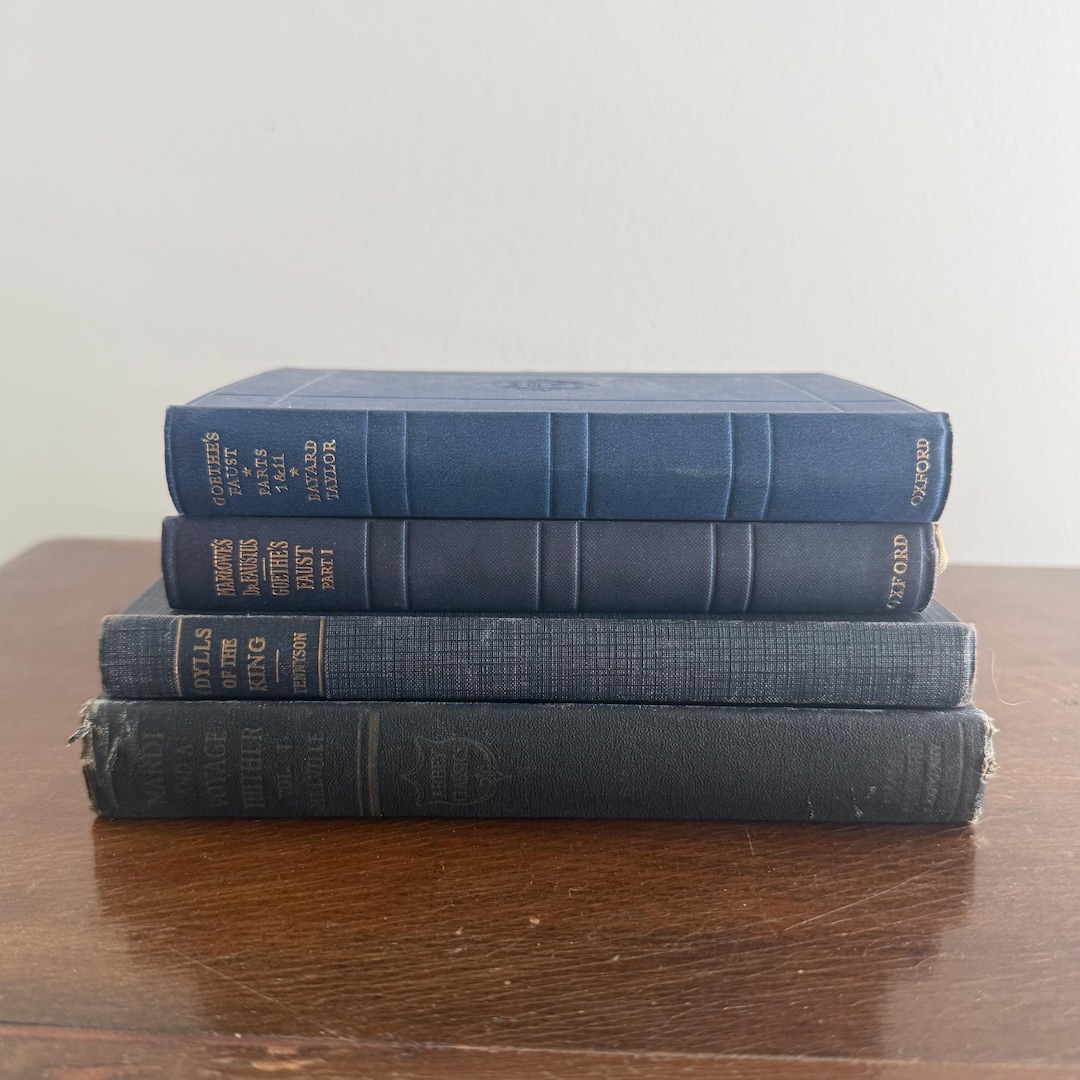 Vintage Dark Navy Blue Small Book Stack | Coffee Table Styling, Home ...