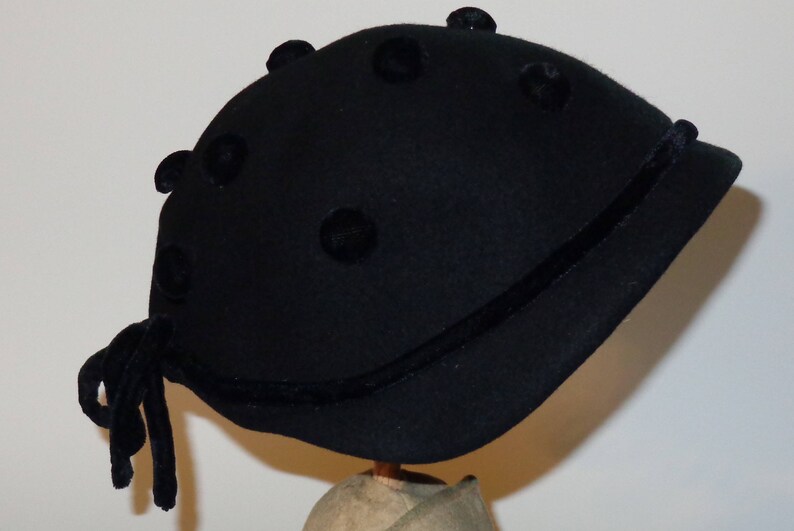 Vintage 40/'s Black Merrimac Wool Cloche