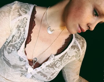 Escrito en el collar de estrellas