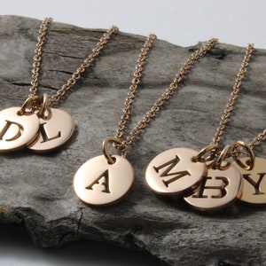 Collier Initial Coin - Or Rose 14K - Cadeau personnalisé pour la fête des mères - Collier Disque Initial en or - Collier Argent - Cadeau demoiselle d’honneur