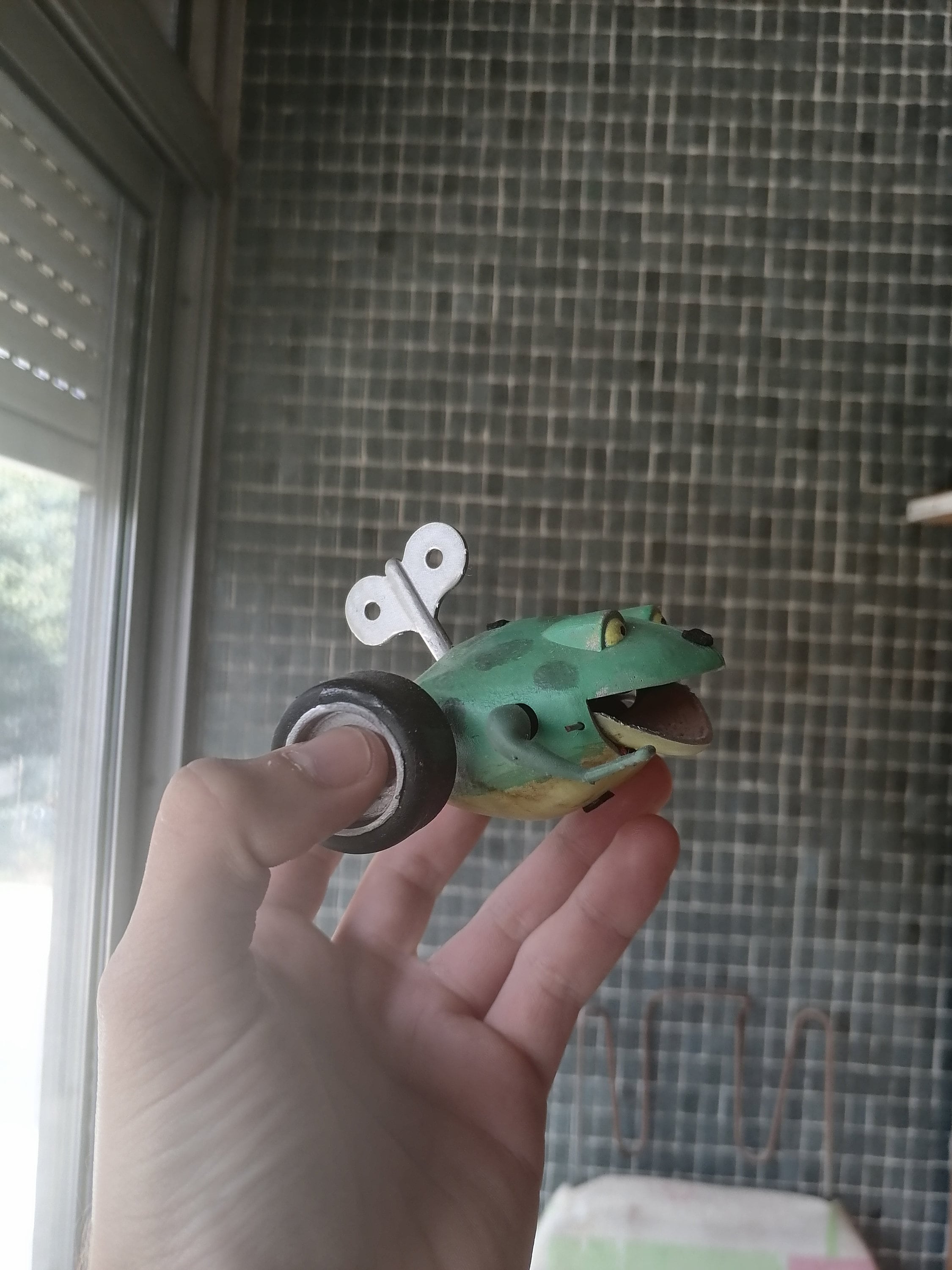 トイストーリー シド おもちゃ ゼンマイ カエル - Etsy 日本