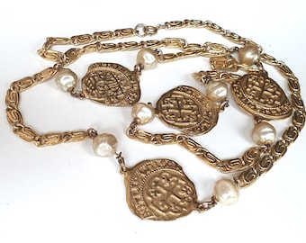 BUTLER & WILSON Vintage Gold Plated Chain and Faux Pearls Long NECKLACE, Signed, 1980s
