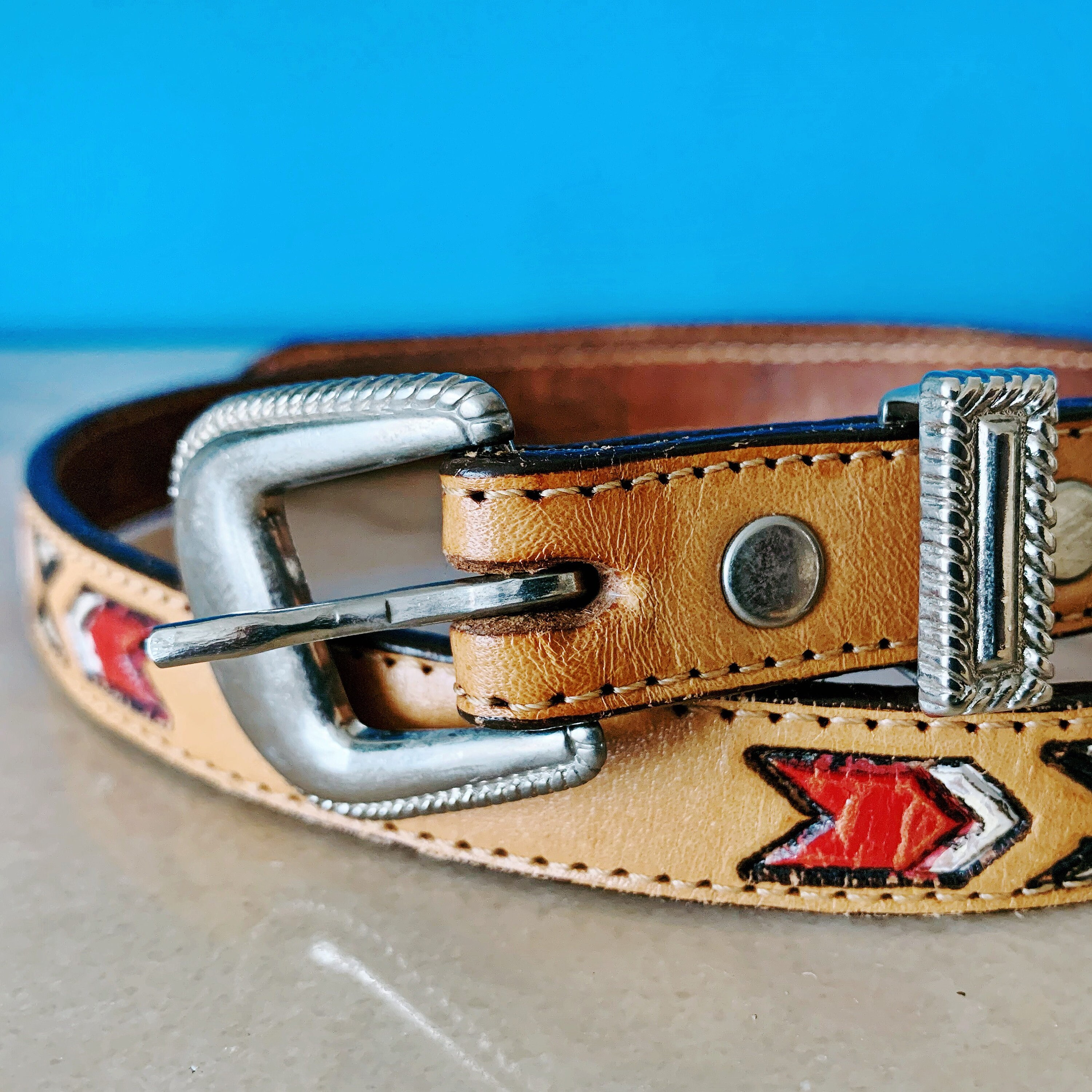 VTG 80s/90s Southwest Geometric Woven Leather Belt Heavy Brass Hardware Vintage 80s or 90s Brown Leather Braided Belt With Brass  main image 2