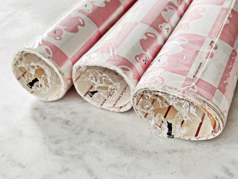 Vintage Shelf Liner Tyetac Self Adhesive Vinyl Pink & White Teddy