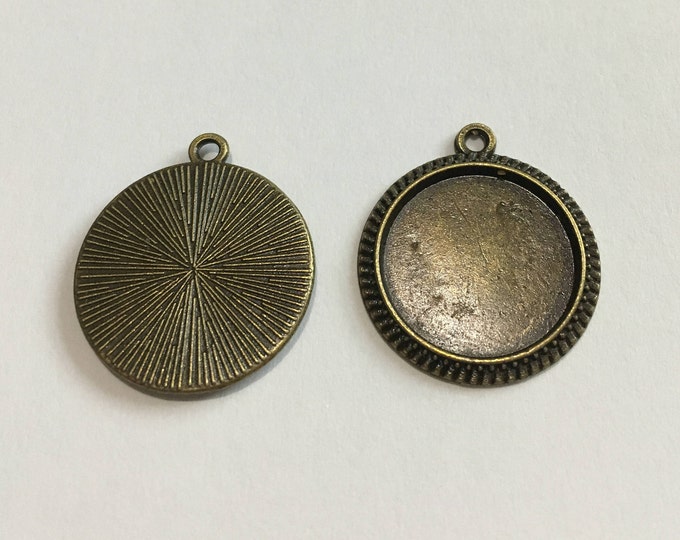 16mm Cabochon Setting Pendant Bezel Round  Inner Tray Antique Bronze DIY Findings for Jewelry Making 10pcs/20pcs/40Pcs.