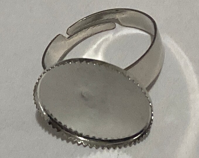 15mm Pad Ring Base Findings Adjustable Antique silver DIY Jewelry Making Supplies and Findings.