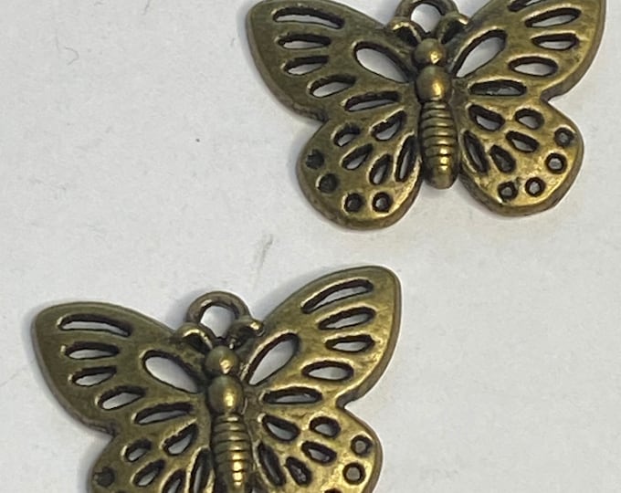 25mm Butterfly Pendant Antique Bronze Pendant DIY Findings for Jewelry Making.