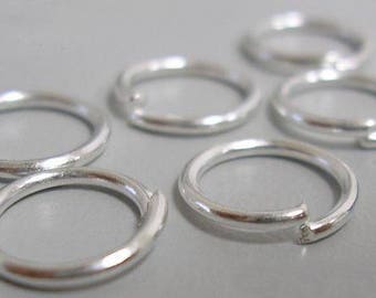 Jump Rings 4mm / 6mm in diameter, 0.7mm thick Silver DIY Jewelry Making Findings.