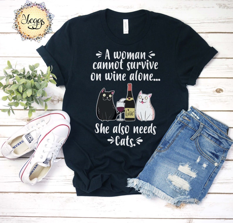 Kat en Wijn T-shirt - Cat Lover Gift Vrouwen - Wine Lover Gift voor Vrouwen - Wijn Geschenken - Cat Lover Gift - Cat Mom Shirt - Cat en Wine Shirt Black