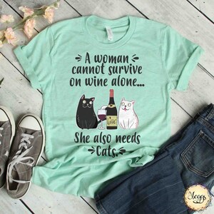 Kat en Wijn T-shirt - Cat Lover Gift Vrouwen - Wine Lover Gift voor Vrouwen - Wijn Geschenken - Cat Lover Gift - Cat Mom Shirt - Cat en Wine Shirt Heather Prism Mint