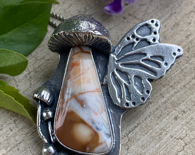 Featured listing image: Magic mushroom pendant