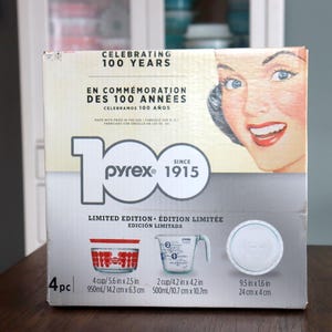 アメリカ製　パイレックス　100周年　Pyrex パイプレート100 Pyrex 100th Anniversary - Etsy
