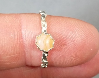Lake Superior Agate Silver Ring Size 8 Rock Hound Made Slim Ring with Tiny Stone