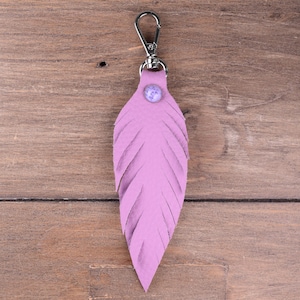 Leather Feather Purse Charm, Unique Charm for Handbags Key Chains and Bags, Elegant Mauve Feather Charm, Whimsical Feather Accessory