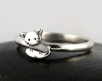 Sterling Silver Cat Ring - Dinky Kitty Cat