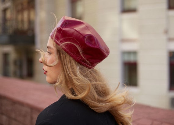 Congelar oficina postal pala Boina roja para mujer Boina de cuero rojo Sombrero de boina - Etsy España
