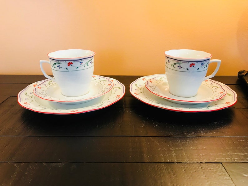 Vintage Grace by Gibson Designs Tea Set