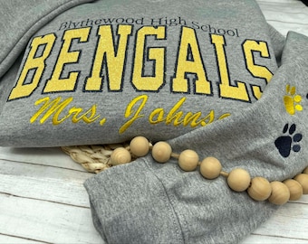 Mascot Sweatshirt: Personalized School Spirit Wear