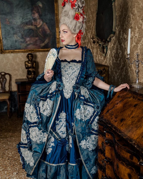 Historical Costume From the 1700s for Women 18th Century Period