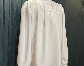 Camisa histórica, reproducción del siglo XVIII, hecha a mano.