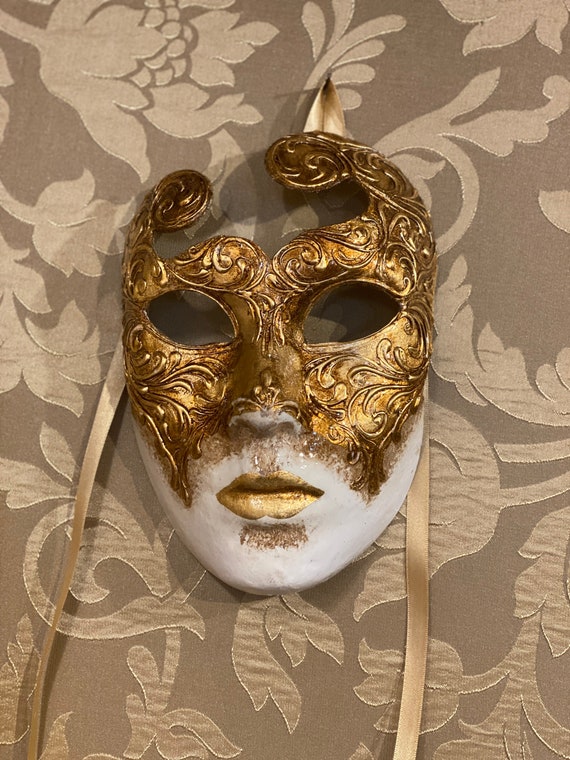 Cuban Hand-Crafted Papier Mache Mask #141155