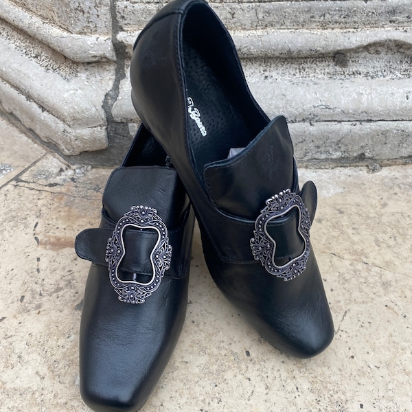 Zapatos históricos del siglo XVIII, reproducción del siglo XVIII, hechos de cuero, zapatos vintage.