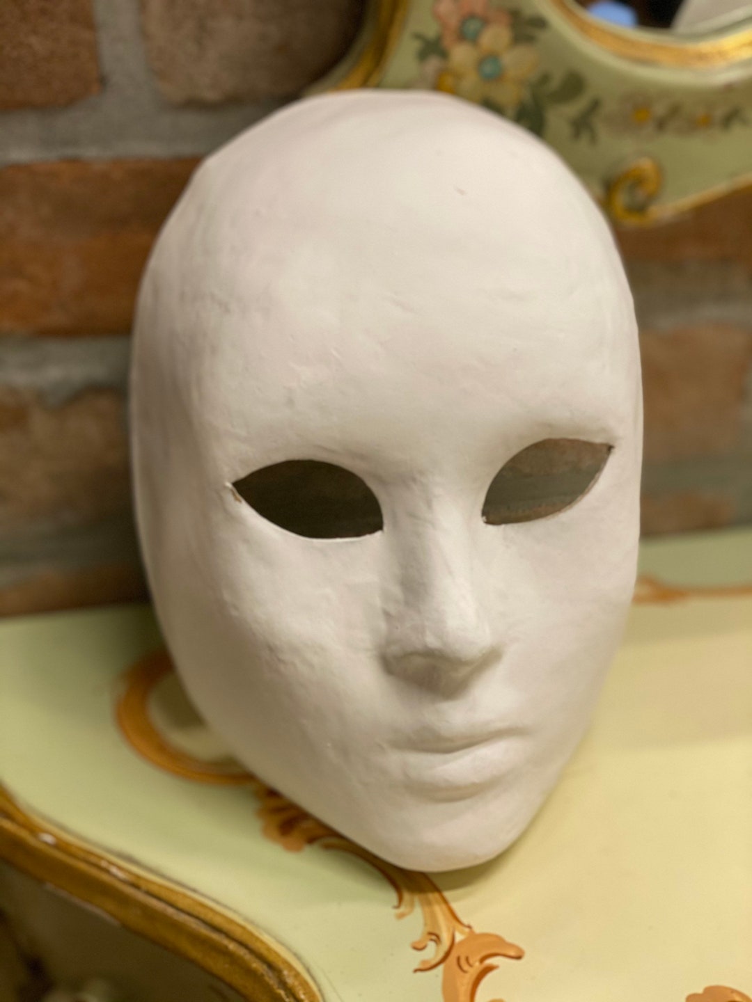 Masque Volto (blanc) modèle D féminin (mat. plastique lisse)