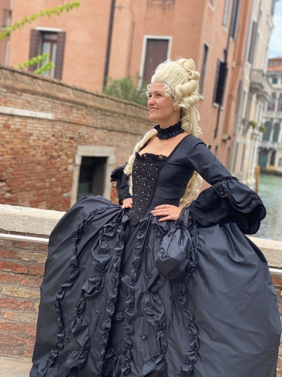 1700 dress clearance costume