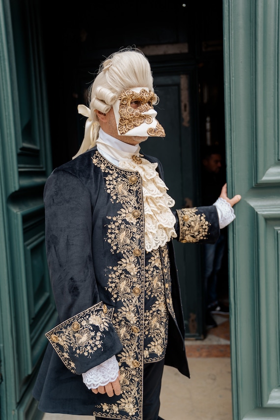 Men's outfit top for masquerade ball
