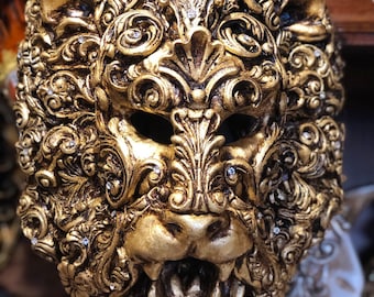 Venetian mask, large baroque lion and Swarovski crystal, original in papier-mâché made entirely by hand