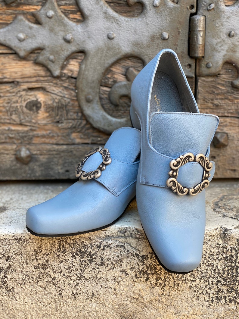 Historical Shoes of 1700, Vintage shoes 18th century, blue color. 