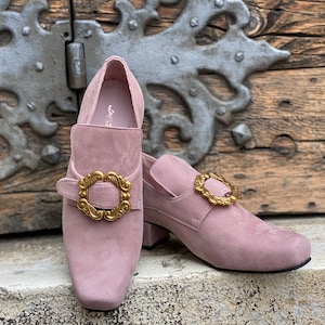 Historical shoes from the 18th century, 18th century reproduction, Antique Pink colour