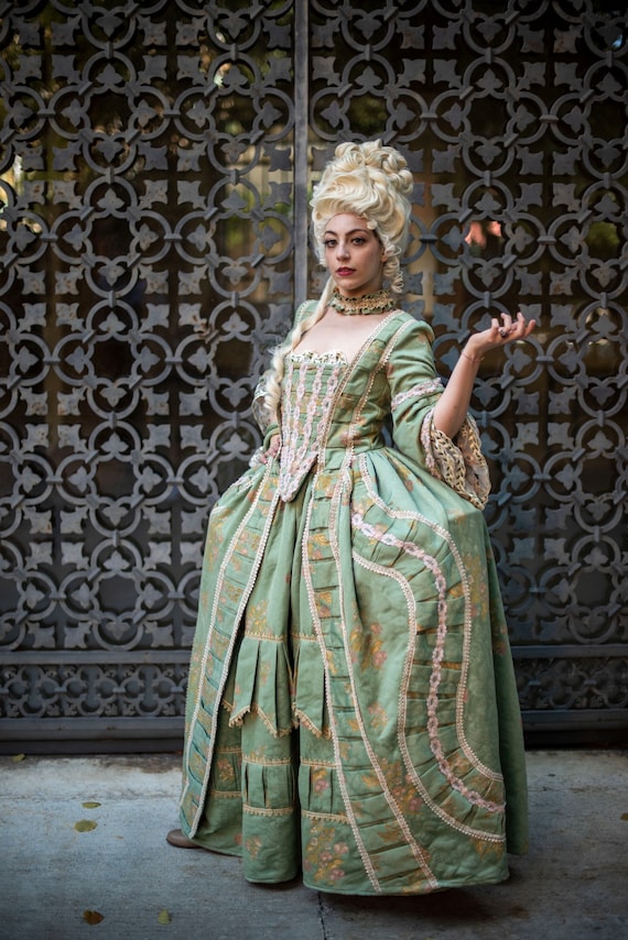 Historical Women&rsquo;s Costume of 1700 Carnival Costume - Etsy