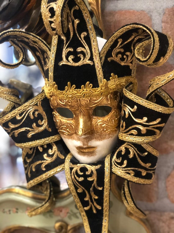 Traditional Venetian Men's Paper Mache Mask Gold Black - Men's Masquerade Masks