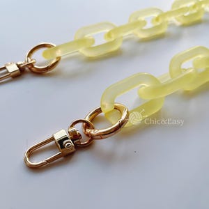 A piece of Acrylic Chain Purse Chain Strap Handle Plastic Handles for Bag, Handcraft Material for Handbag Making CAE1598