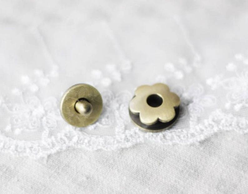 A set 17mm Metal Magnetic Snap Leather Closures For Handbag Clasp Snap Fasteners CAE-R181