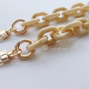 A piece of Acrylic Chain Purse Chain Strap Handle Plastic Handles for Bag, Handcraft Material for Handbag Making CAE1552