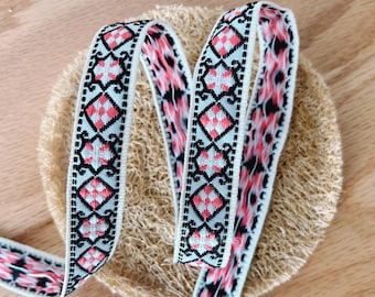 Florales Jacquardband: Geometrisch besticktes Webband - 1 Yard MZZD001